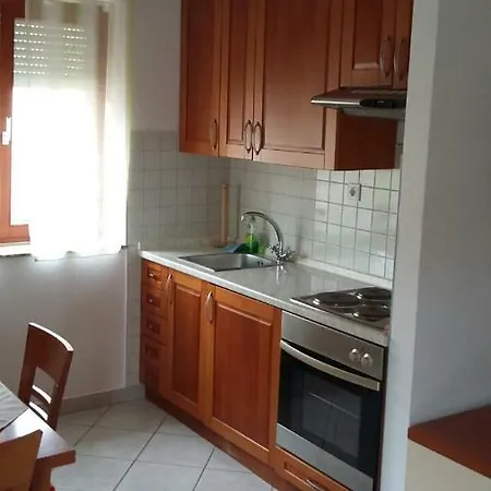 Adria דירה *